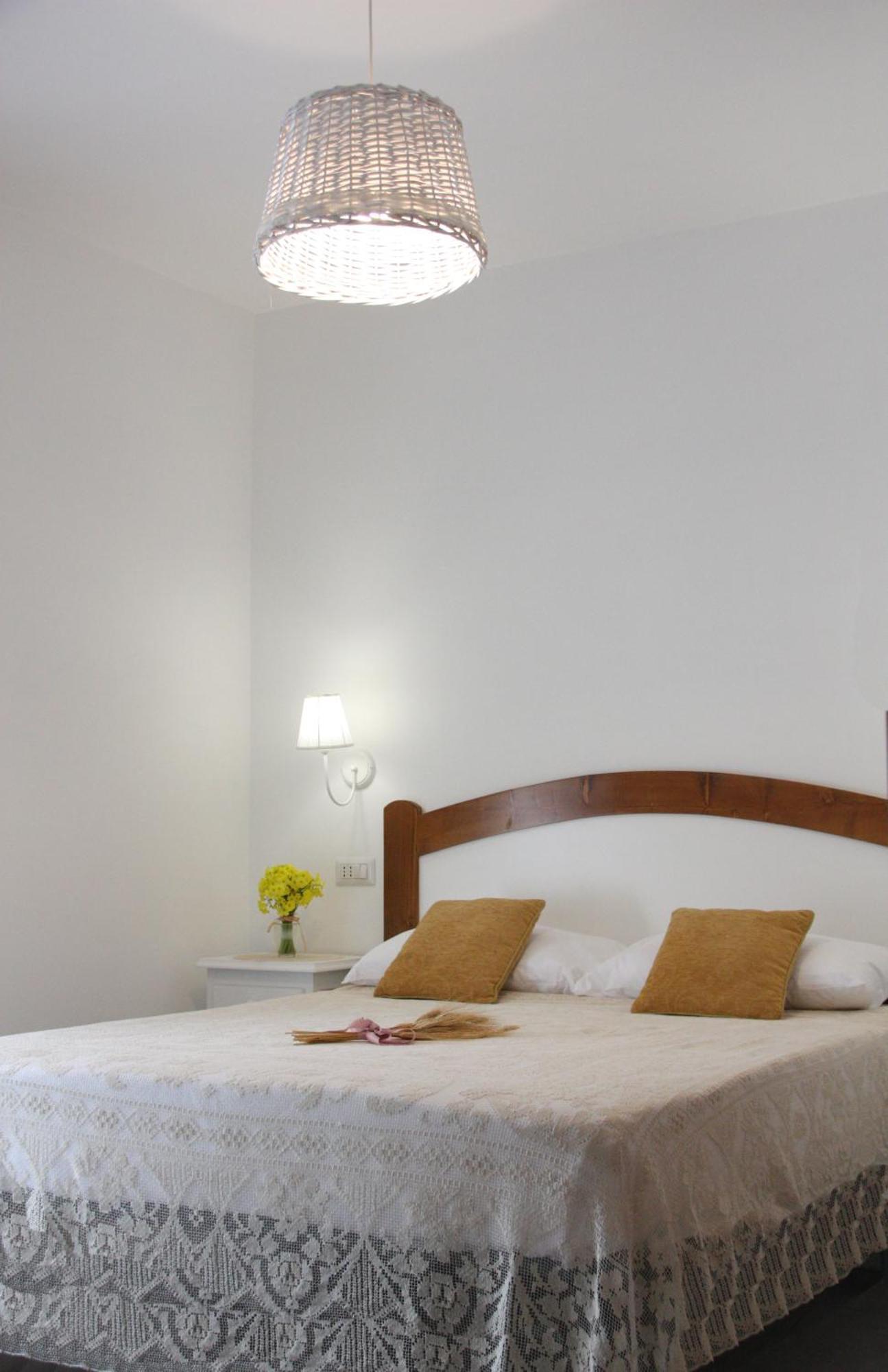 Casa Amigdala Bed & Breakfast Castellabate Exterior photo